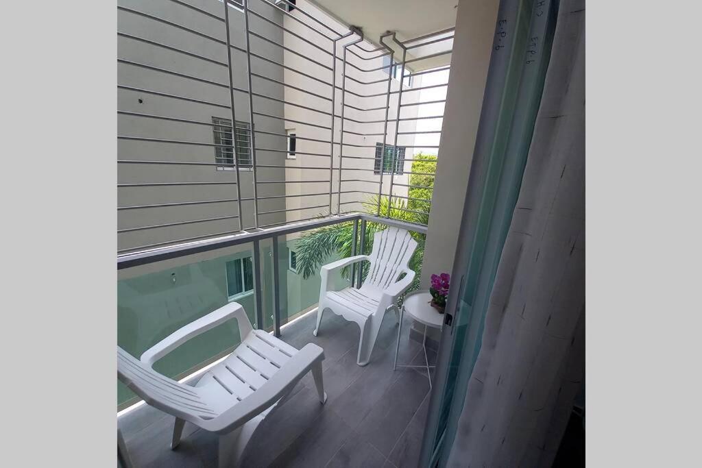 Confortable Apartamento De 3 Tres Habitaciones, Con Hermosa Vista De Area Verde, Ademas De Piscinas Y Juegos Infantiles En Area Recreativa Santiago De Los Caballeros Luaran gambar